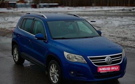 Volkswagen Tiguan I, 2009 год, 749 000 рублей, 2 фотография