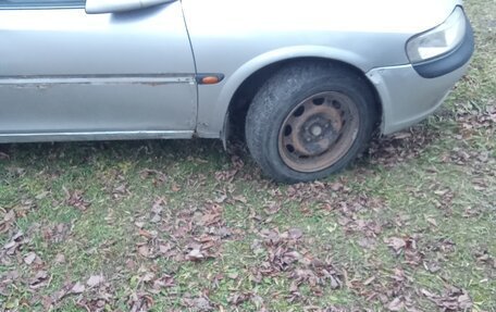 Opel Vectra B рестайлинг, 1996 год, 90 000 рублей, 2 фотография