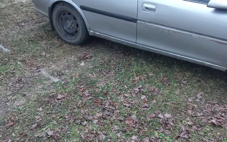 Opel Vectra B рестайлинг, 1996 год, 90 000 рублей, 3 фотография