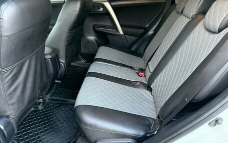 Toyota RAV4, 2014 год, 1 790 000 рублей, 20 фотография