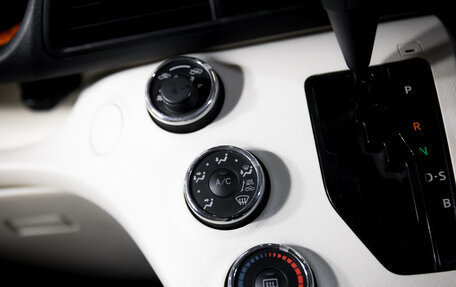 Toyota Sienta II, 2018 год, 1 499 000 рублей, 23 фотография