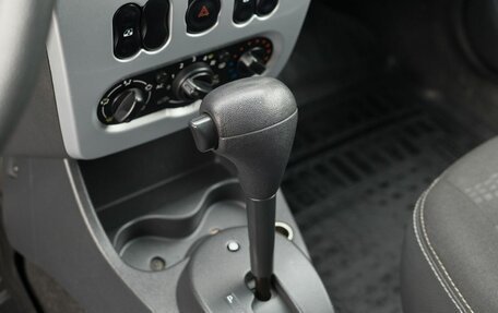 Renault Sandero I, 2013 год, 800 000 рублей, 14 фотография