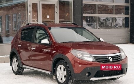 Renault Sandero I, 2013 год, 800 000 рублей, 3 фотография