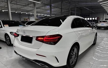 Mercedes-Benz A-Класс, 2022 год, 2 280 000 рублей, 4 фотография