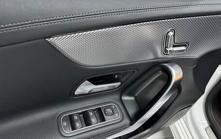 Mercedes-Benz A-Класс, 2022 год, 2 280 000 рублей, 7 фотография