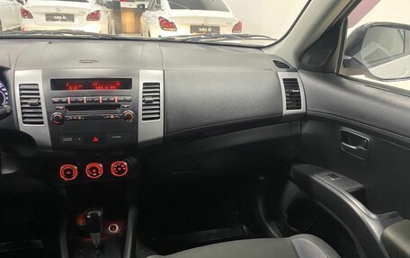 Mitsubishi Outlander III рестайлинг 3, 2010 год, 1 046 000 рублей, 23 фотография