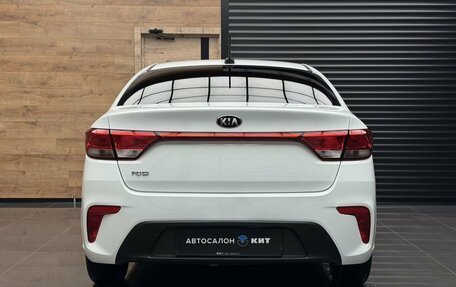 KIA Rio IV, 2018 год, 1 079 000 рублей, 3 фотография