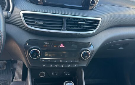 Hyundai Tucson III, 2019 год, 1 850 000 рублей, 12 фотография