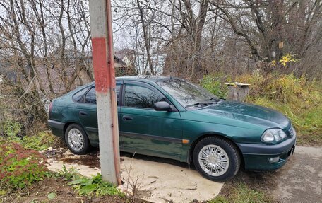 Toyota Avensis III рестайлинг, 2000 год, 250 000 рублей, 2 фотография