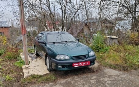 Toyota Avensis III рестайлинг, 2000 год, 250 000 рублей, 3 фотография