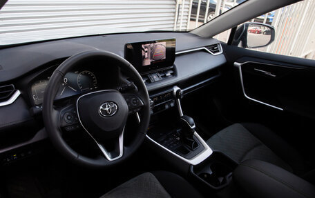 Toyota RAV4, 2025 год, 4 490 000 рублей, 12 фотография