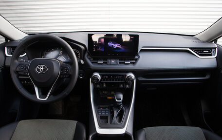 Toyota RAV4, 2025 год, 4 490 000 рублей, 14 фотография