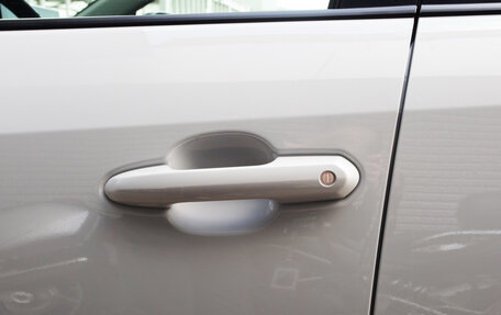 Toyota RAV4, 2025 год, 4 490 000 рублей, 11 фотография