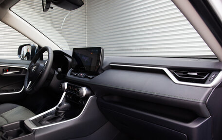 Toyota RAV4, 2025 год, 4 490 000 рублей, 17 фотография