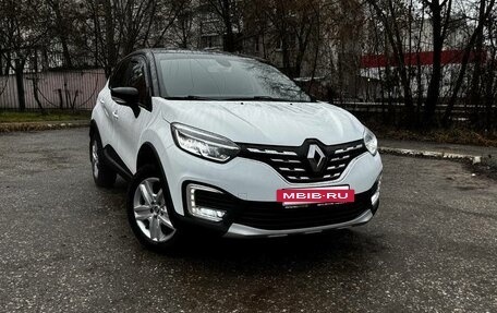 Renault Kaptur I рестайлинг, 2020 год, 1 870 000 рублей, 2 фотография
