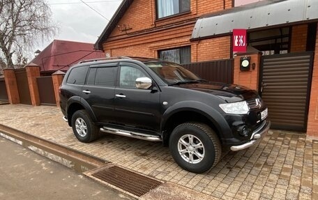 Mitsubishi Pajero Sport II рестайлинг, 2014 год, 2 550 000 рублей, 4 фотография