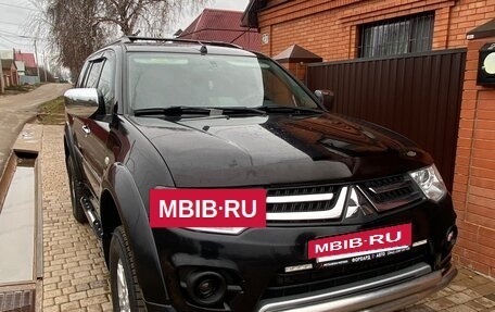 Mitsubishi Pajero Sport II рестайлинг, 2014 год, 2 550 000 рублей, 2 фотография