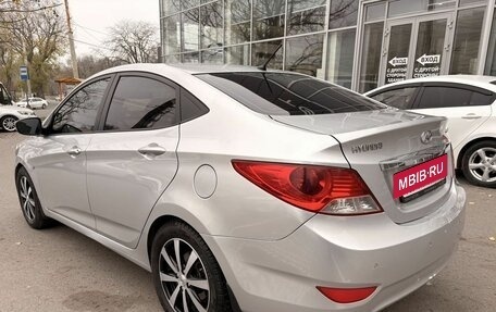 Hyundai Solaris II рестайлинг, 2011 год, 649 000 рублей, 4 фотография