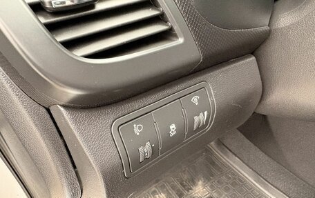 Hyundai Solaris II рестайлинг, 2011 год, 649 000 рублей, 17 фотография