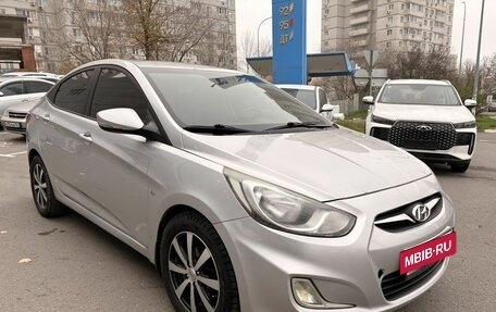 Hyundai Solaris II рестайлинг, 2011 год, 649 000 рублей, 8 фотография