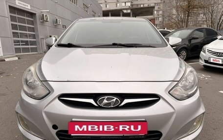 Hyundai Solaris II рестайлинг, 2011 год, 649 000 рублей, 9 фотография
