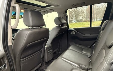 Nissan Pathfinder, 2012 год, 2 200 000 рублей, 16 фотография