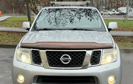 Nissan Pathfinder, 2012 год, 2 200 000 рублей, 37 фотография