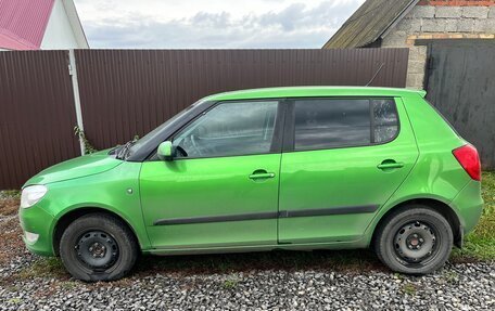 Skoda Fabia II, 2011 год, 430 000 рублей, 2 фотография