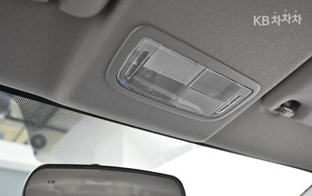 Honda Insight II рестайлинг, 2013 год, 968 400 рублей, 16 фотография