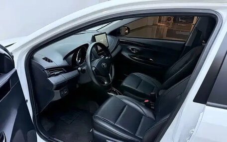 Toyota Yaris XP150 рестайлинг, 2021 год, 1 246 000 рублей, 8 фотография