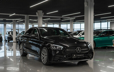 Mercedes-Benz E-Класс, 2020 год, 4 450 000 рублей, 2 фотография