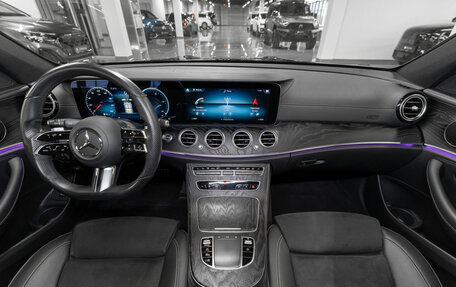 Mercedes-Benz E-Класс, 2020 год, 4 450 000 рублей, 8 фотография