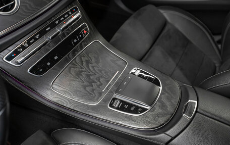 Mercedes-Benz E-Класс, 2020 год, 4 450 000 рублей, 16 фотография