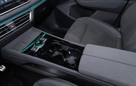 Volkswagen Tiguan, 2025 год, 5 250 000 рублей, 16 фотография