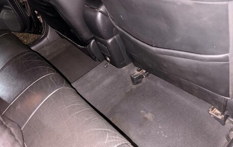 Toyota Avensis III рестайлинг, 2005 год, 600 000 рублей, 15 фотография