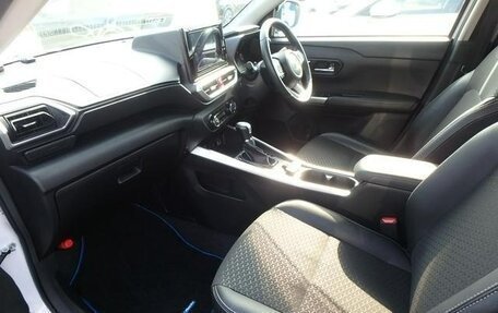 Daihatsu Rocky, 2022 год, 1 564 000 рублей, 17 фотография