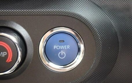 Daihatsu Rocky, 2022 год, 1 564 000 рублей, 33 фотография