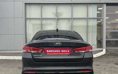 KIA Optima IV, 2018 год, 1 940 000 рублей, 6 фотография