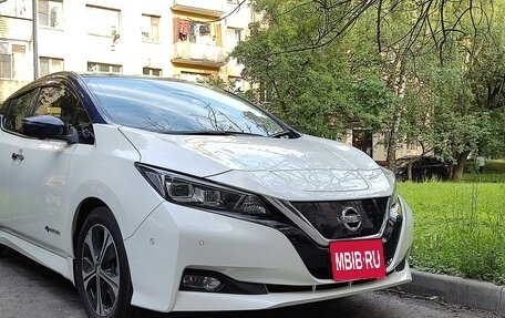Nissan Leaf II, 2018 год, 1 690 000 рублей, 1 фотография