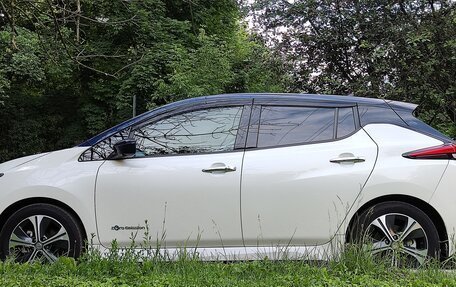 Nissan Leaf II, 2018 год, 1 690 000 рублей, 3 фотография