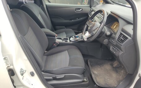 Nissan Leaf II, 2018 год, 1 690 000 рублей, 8 фотография