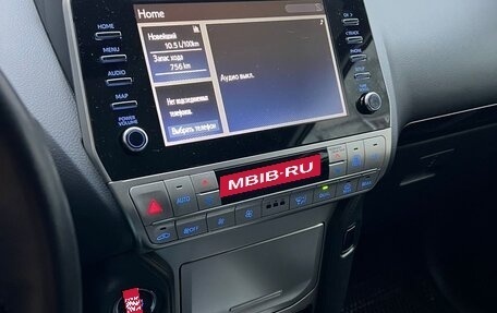 Toyota Land Cruiser Prado 150 рестайлинг 2, 2020 год, 6 500 000 рублей, 5 фотография