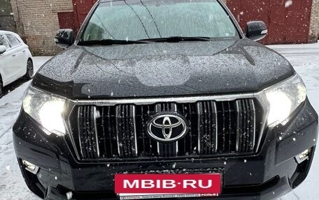 Toyota Land Cruiser Prado 150 рестайлинг 2, 2020 год, 6 500 000 рублей, 8 фотография