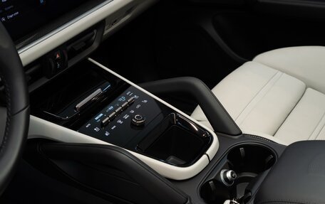 Porsche Cayenne III, 2023 год, 12 999 000 рублей, 12 фотография