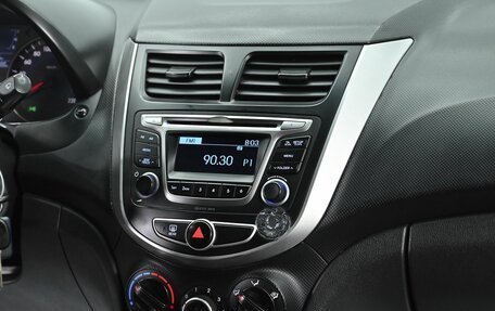 Hyundai Solaris II рестайлинг, 2011 год, 695 000 рублей, 10 фотография