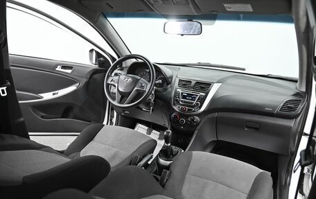 Hyundai Solaris II рестайлинг, 2011 год, 695 000 рублей, 13 фотография