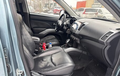 Mitsubishi Outlander III рестайлинг 3, 2007 год, 740 000 рублей, 10 фотография