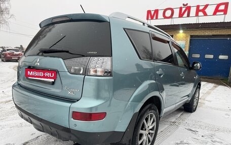Mitsubishi Outlander III рестайлинг 3, 2007 год, 740 000 рублей, 7 фотография