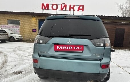 Mitsubishi Outlander III рестайлинг 3, 2007 год, 740 000 рублей, 4 фотография