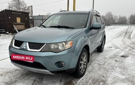 Mitsubishi Outlander III рестайлинг 3, 2007 год, 740 000 рублей, 9 фотография